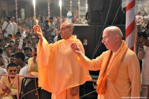 Read more about the article A Memorable Vrindavan Kartik yatra led by Radhanath Swami