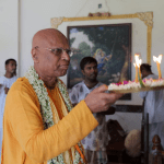 Read more about the article HH Loknath Swami Maharaj visits Iskcon Newtown Kolkata
